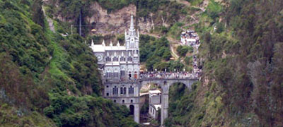 Tel�ferico de Ipiales por buen camino