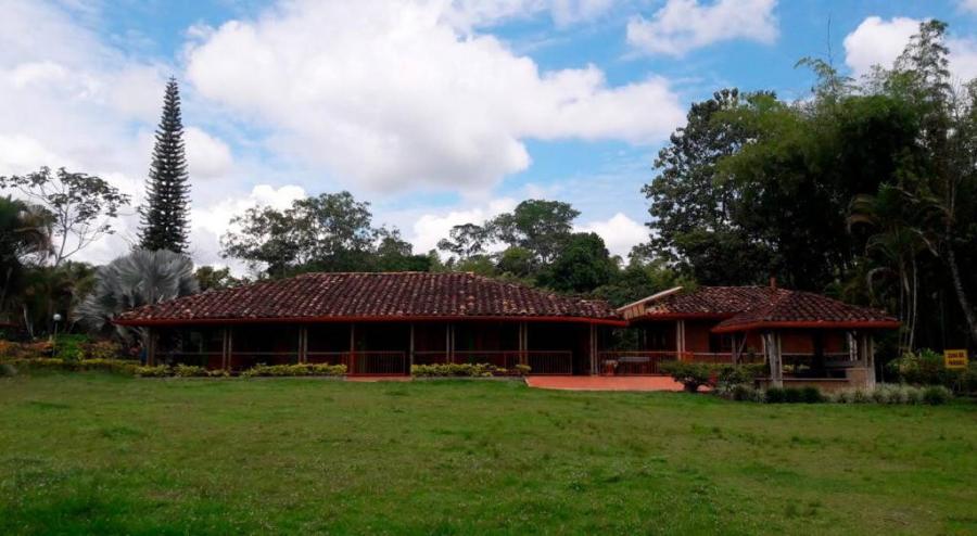 FINCA VILLA MARIANA