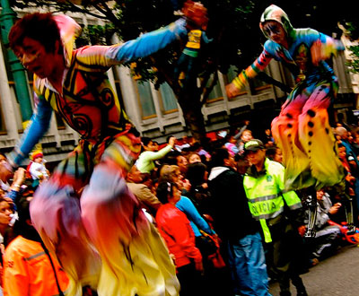 Niños y niñas de Bogotá de carnaval este domingo