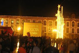 Feliz Navidad les desea www.viajaporcolombia.com Feliz Navidad les desea www.viajaporcolombia.com