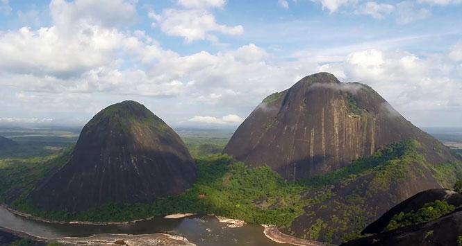 Cerros de Mavecure