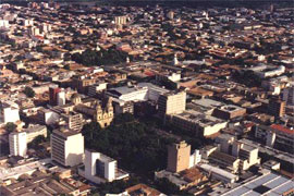 En noviembre llegan vientos de poesía a Cúcuta. En noviembre llegan vientos de poesía a Cúcuta.