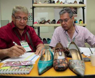 Expertos italianos en Expocuero 2011 en Bucaramanga Expertos italianos en Expocuero 2011 en Bucaramanga
