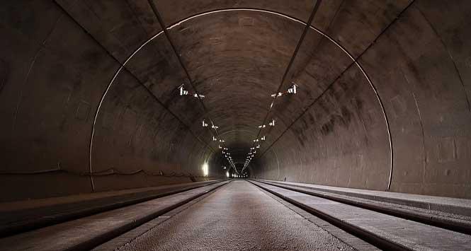 Túnel de la Línea se habilitaría en septiembre Túnel de la Línea se habilitaría en septiembre