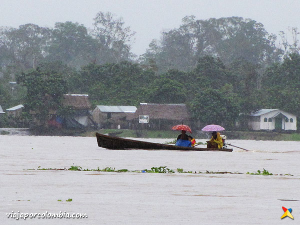 Canoa en Amazonas