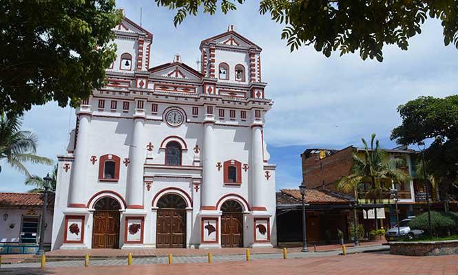 Iglesia de Guatape