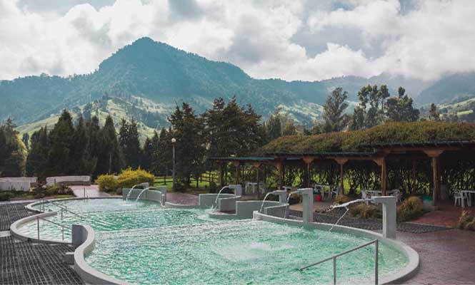 aguas termales para conocer en colombia